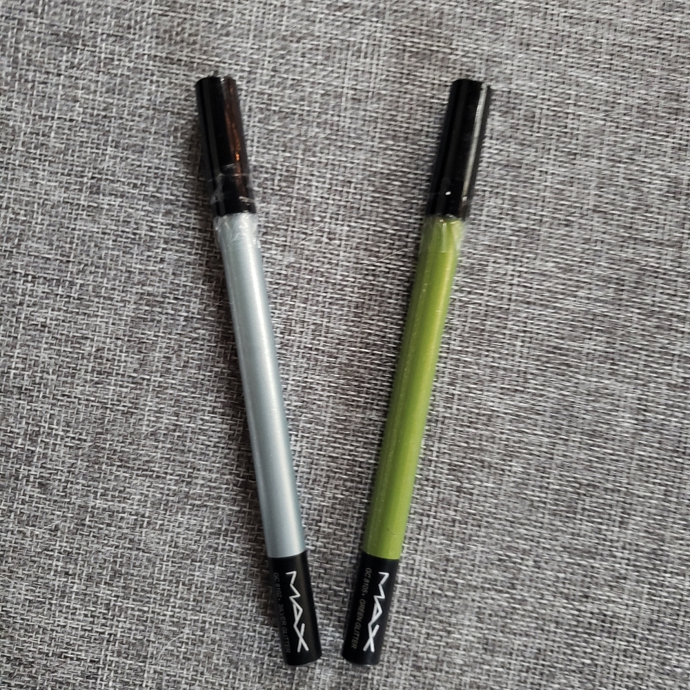 Makeup Bundle - Picture 5 of 10